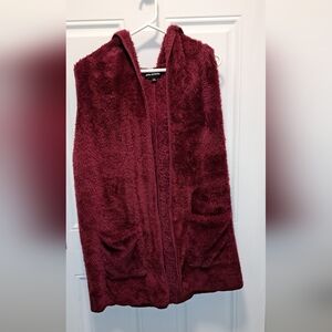 Zenana Outfitters Shepra hooded vest with pockets, Size LG